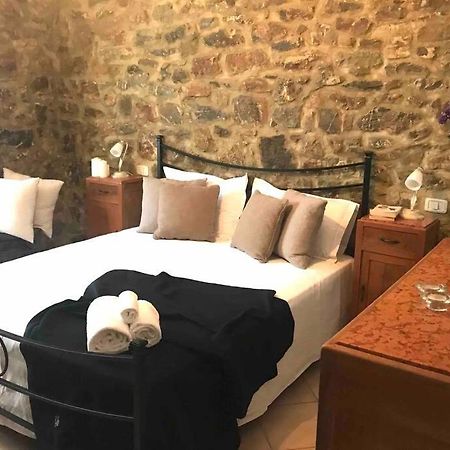 Villetta Indipendente Con Giardino Campiglia d'Orcia Luaran gambar
