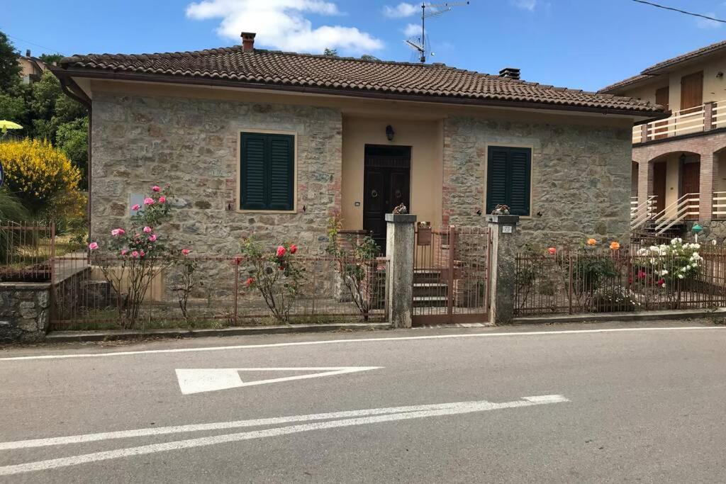 Villetta Indipendente Con Giardino Campiglia d'Orcia Luaran gambar